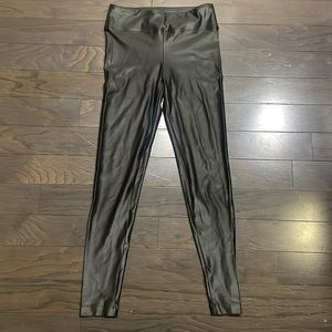 Koral workout leggings in gun metal. Size small.